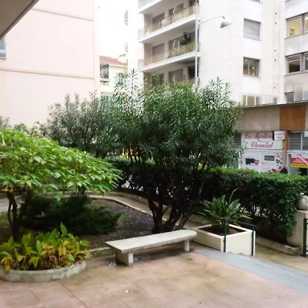 Apartment Alberti *